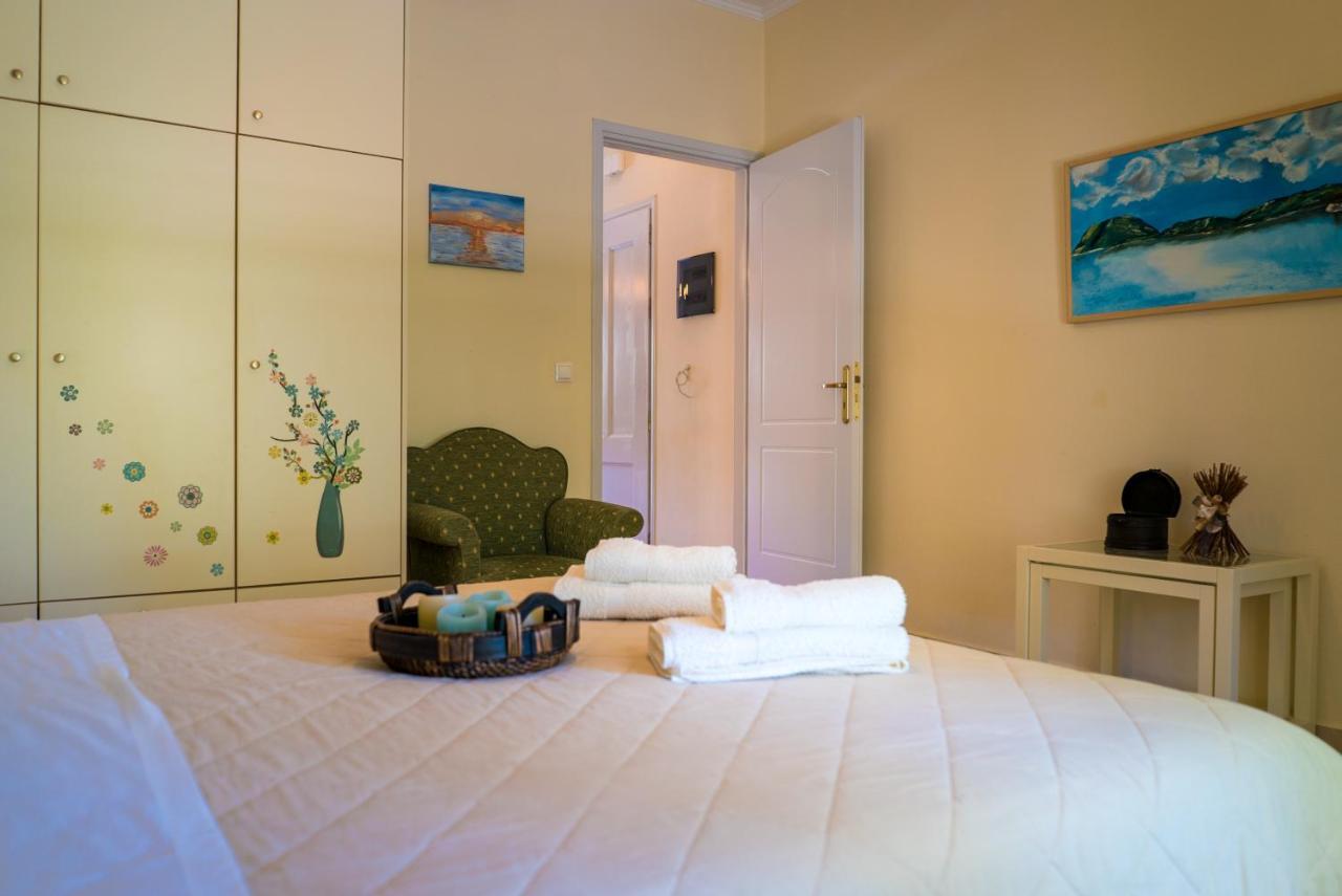 Ferienwohnung Avelia Blue Asprogerakata Exterior foto